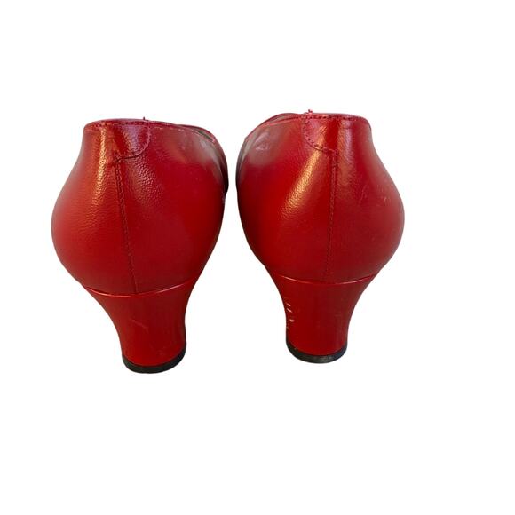 Liz Claiborne Red Leather Low Heel Pumps - Size 7.5 - Picture 4 of 7